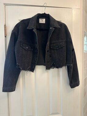 Redial Cropped Black Distressed Denim Jacket - Women